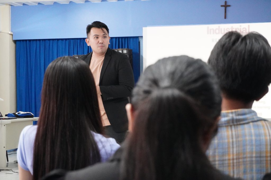 GANITO KA-INTENSIVE ANG TRAINING NG MGA TEACHERS SA SMCB!